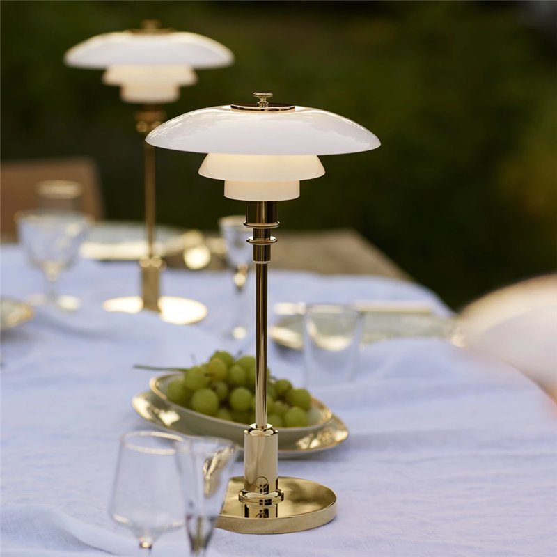 Louis Poulsen Ph 2/1 Portable Tischlampe