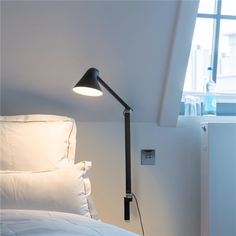 Louis Poulsen Njp Wall langer Arm mit Kabel / Ohne Wandbox Wandleuchte