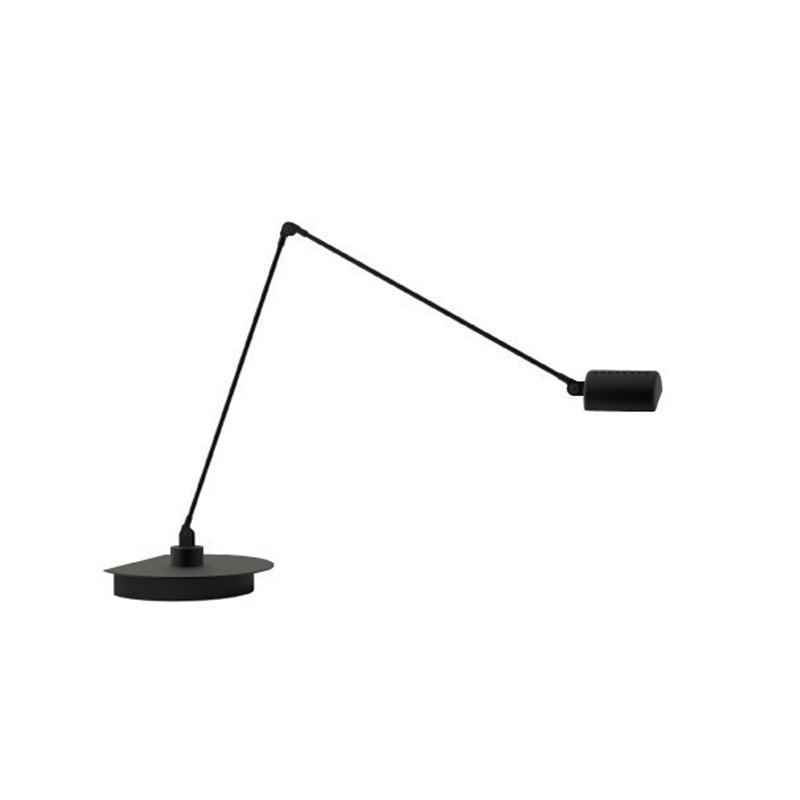 Lumina Daphine Cloe LED Tischlampe mit schwenkbarem Kopf und verstellbarem Arm.